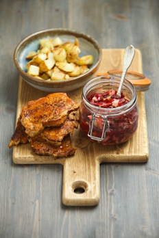 QUICK & EASY pork steaks with beetroot